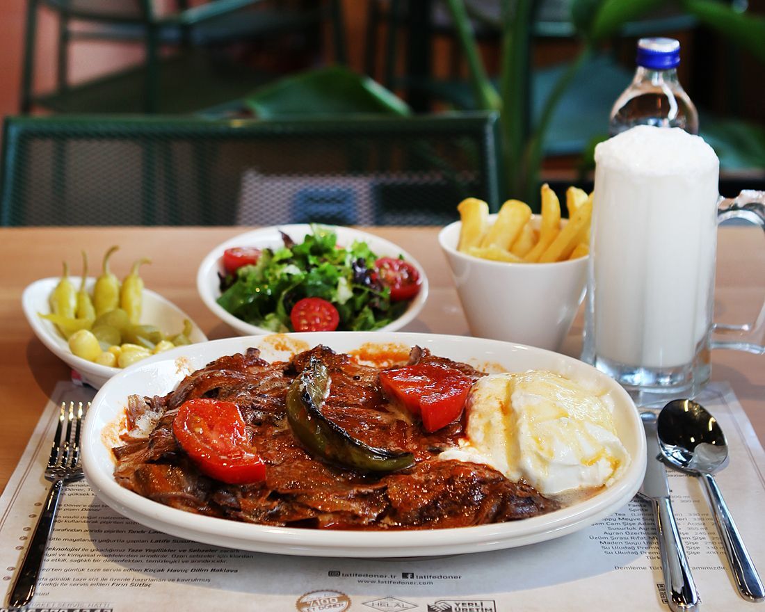 İskender & Patates & Salata & Turşu
