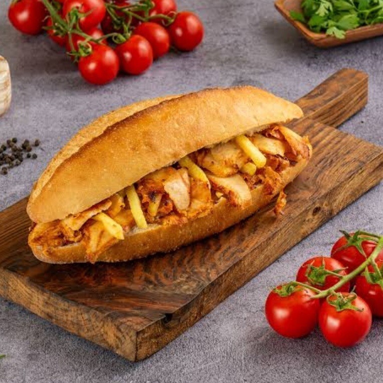 Tavuk Döner Sandviç Mega Luxury (50 gr)