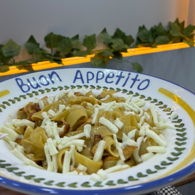 Fettuccine Alfredo