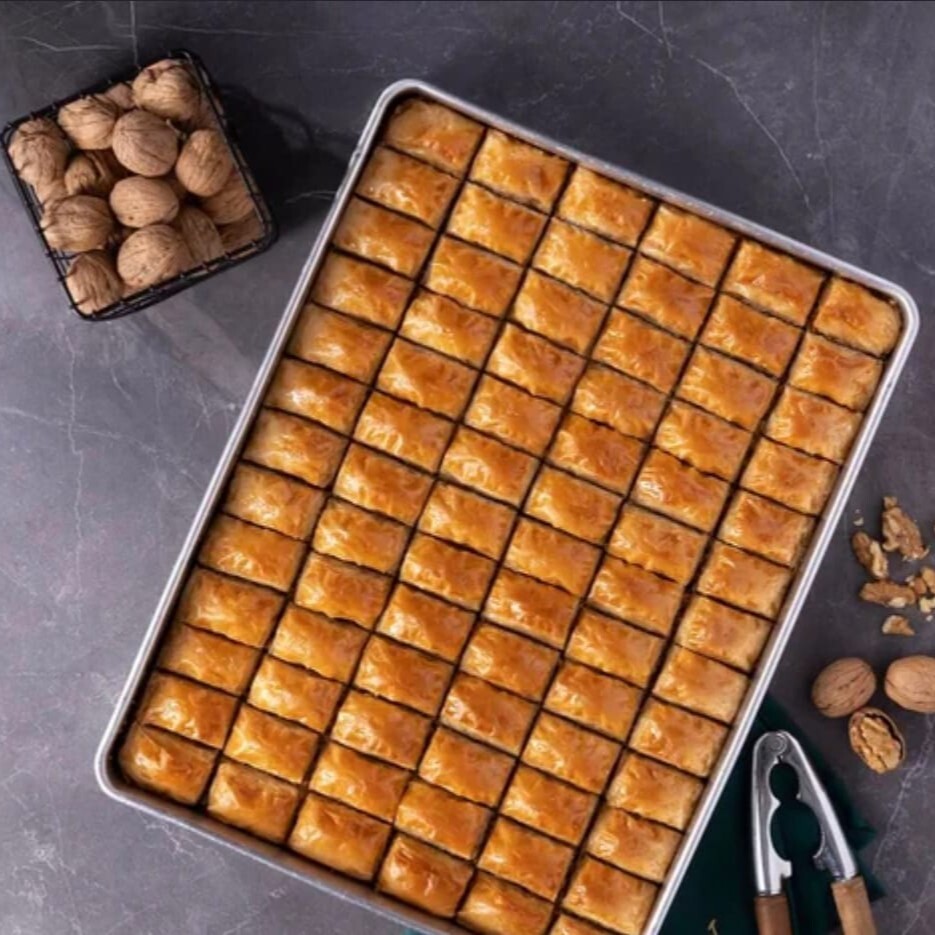 Tepsi Cevizli Baklava (3,5 Kg 104 Dilim)