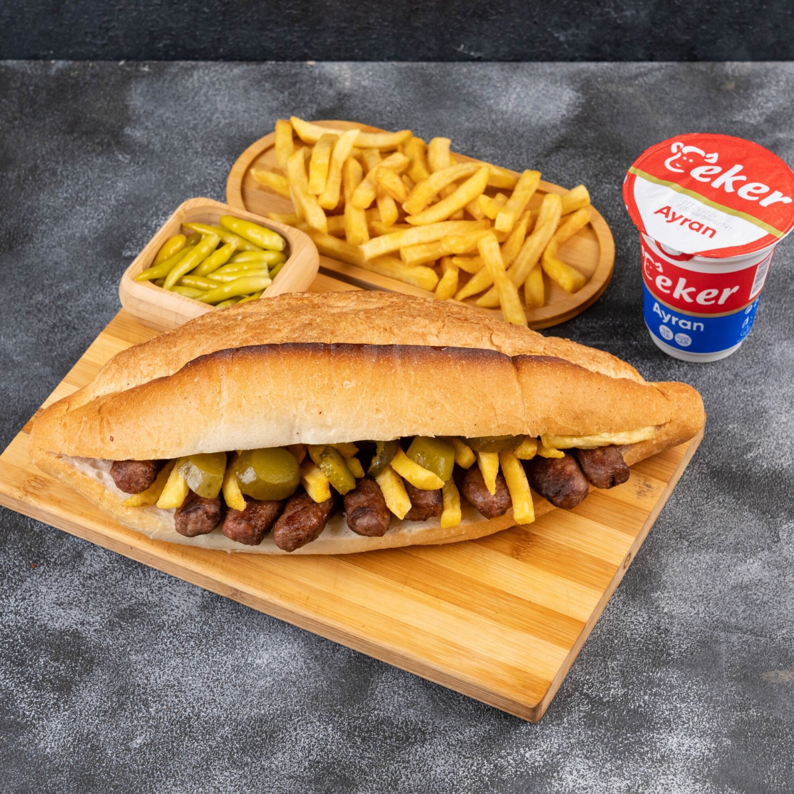 Tam Ekmek Köfte Menü
