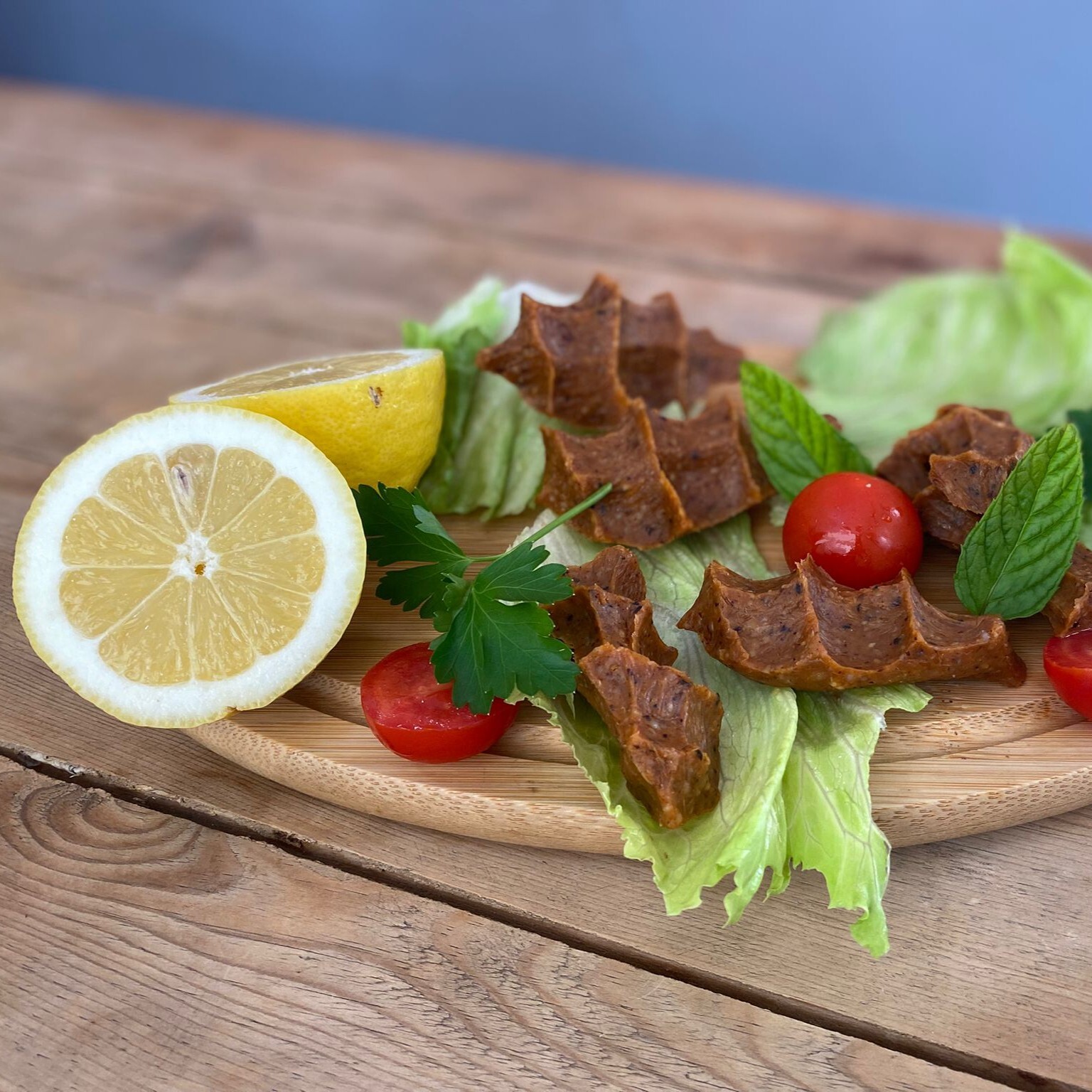 1 Kg Çiğ Köfte MALZEMESİZ SADE+Coca Cola 1 LT