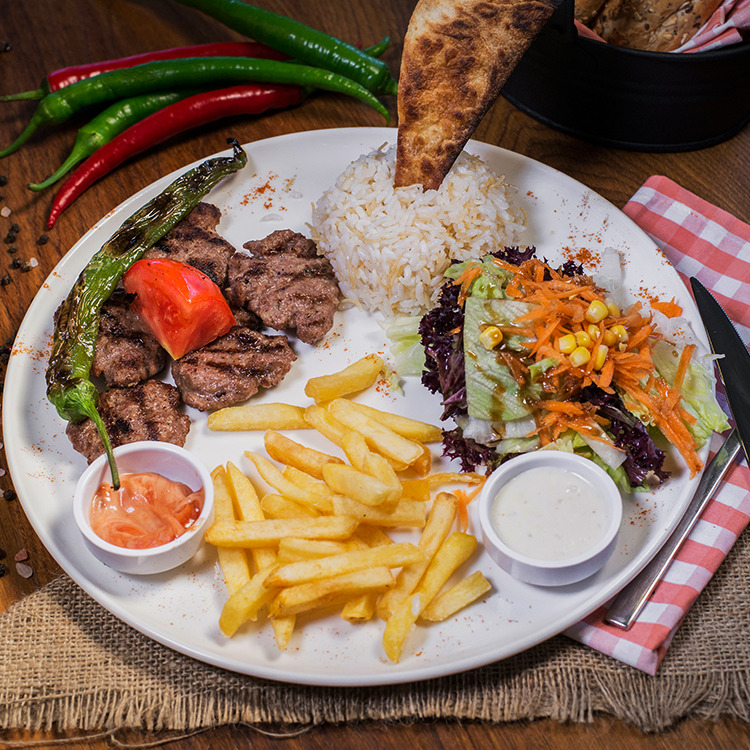 Kaşarlı Izgara Köfte
