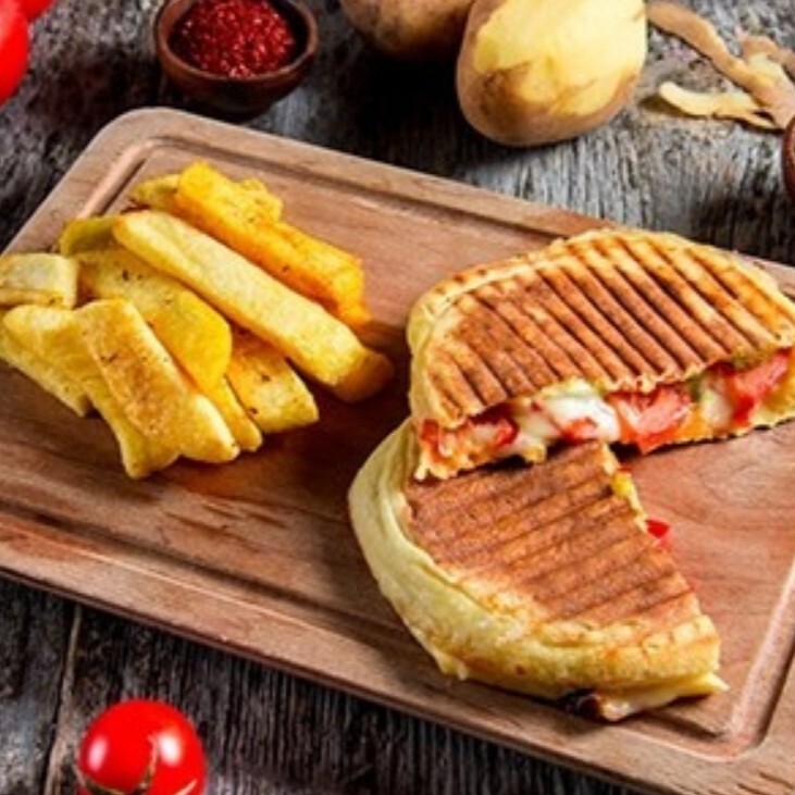 Peynirli Şöleni Bazlama Tost