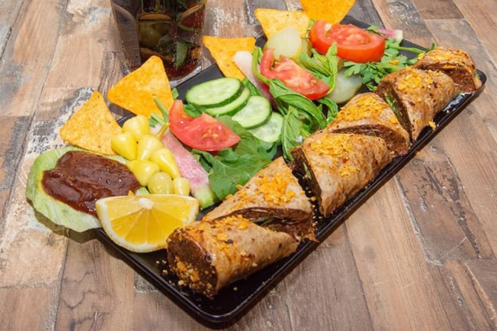 Çiğköfte Sushi (200gr.)+Ayran (185 Ml.)