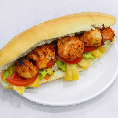 Yarım Ekmek Tavuk Şiş