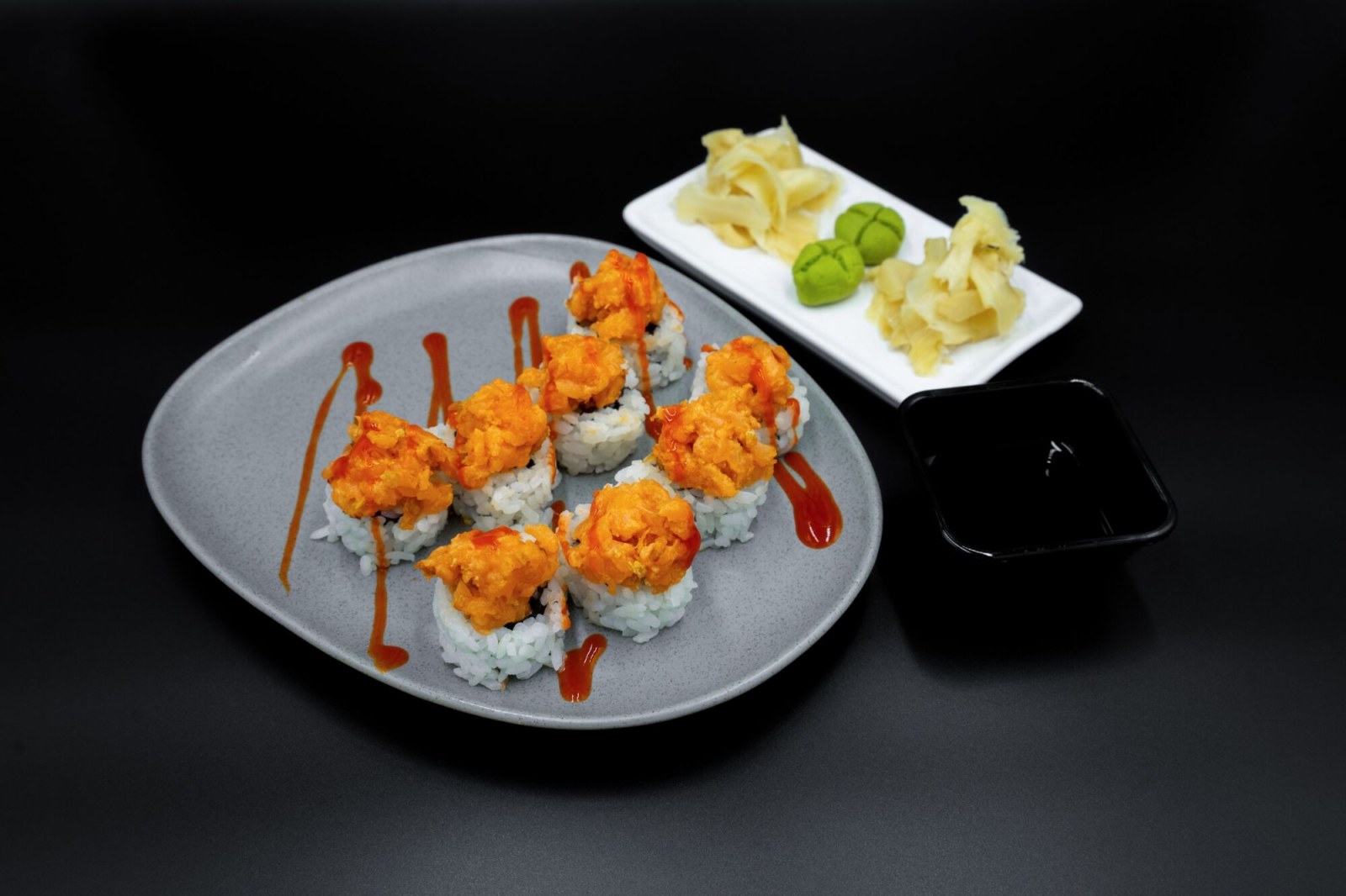 Acılı Somon Roll ( 8 Adet )