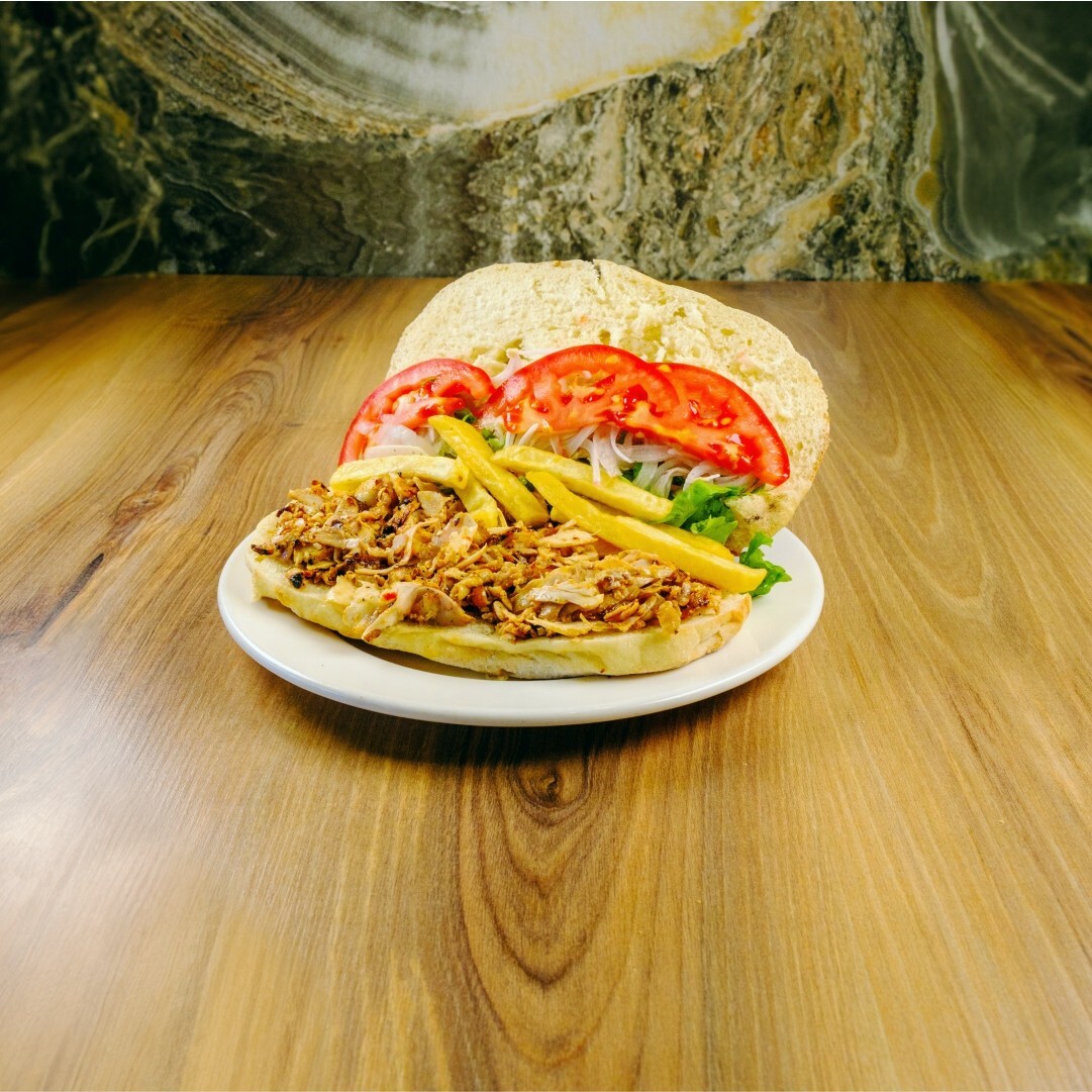 Tandır Ekmek Arası Tavuk Döner