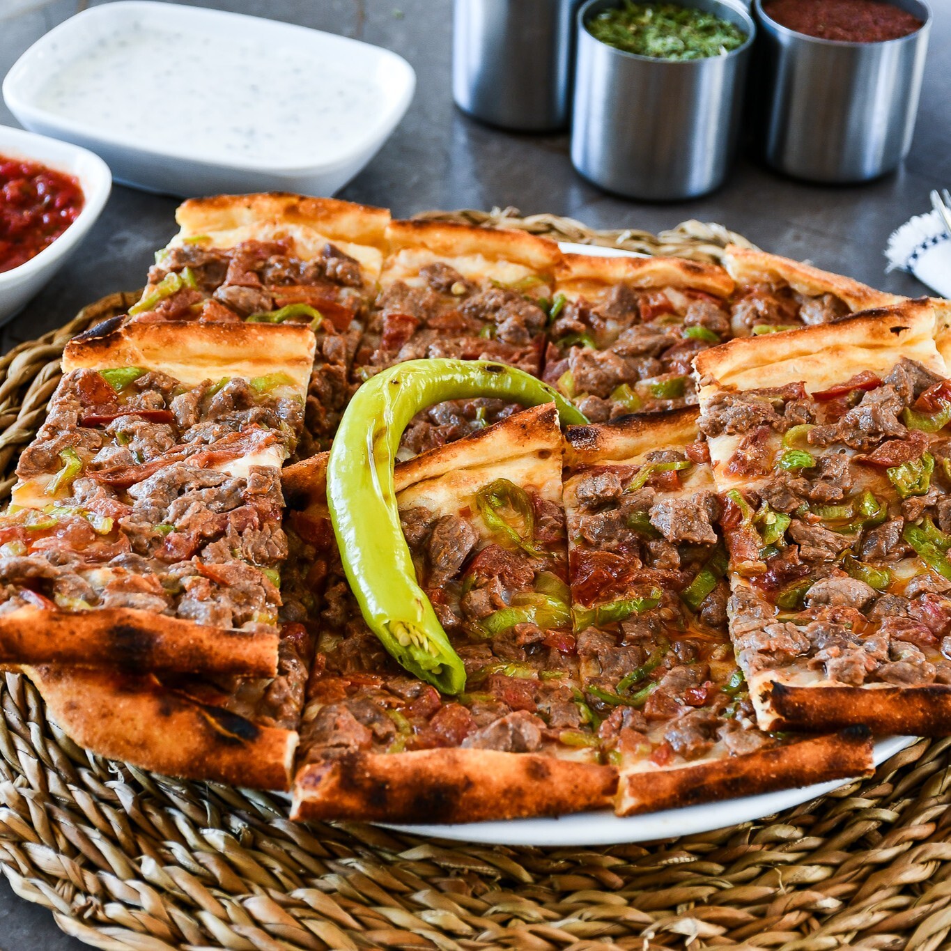 Kuşbaşılı Pide