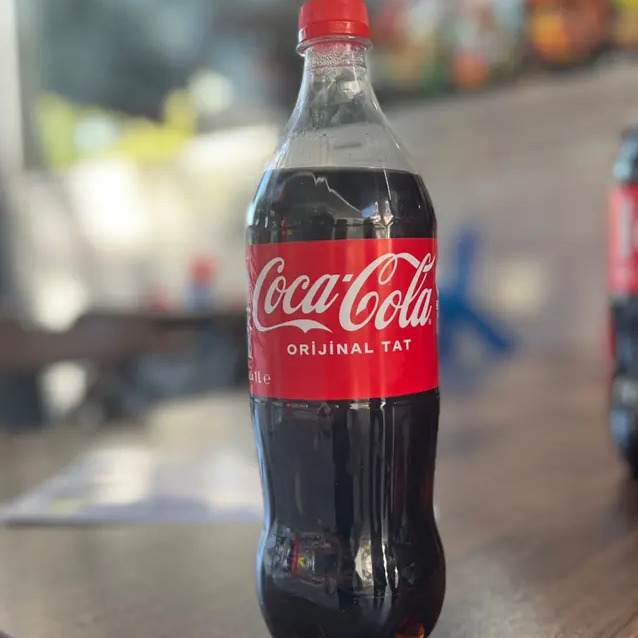 Coca-Cola (1 lt)