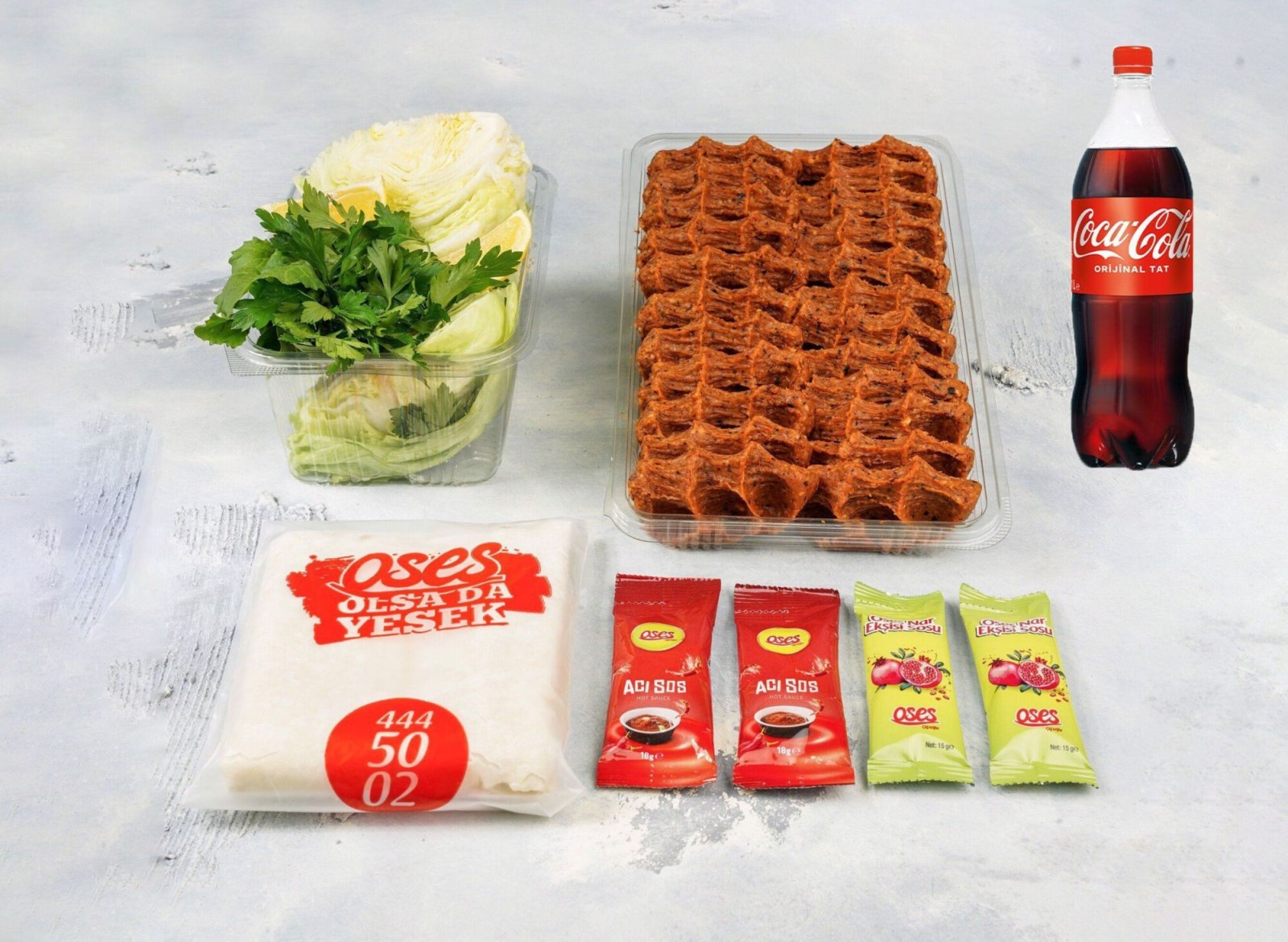 Çiğ Köfte (750 gr.)&Litrelik İçecek Menü