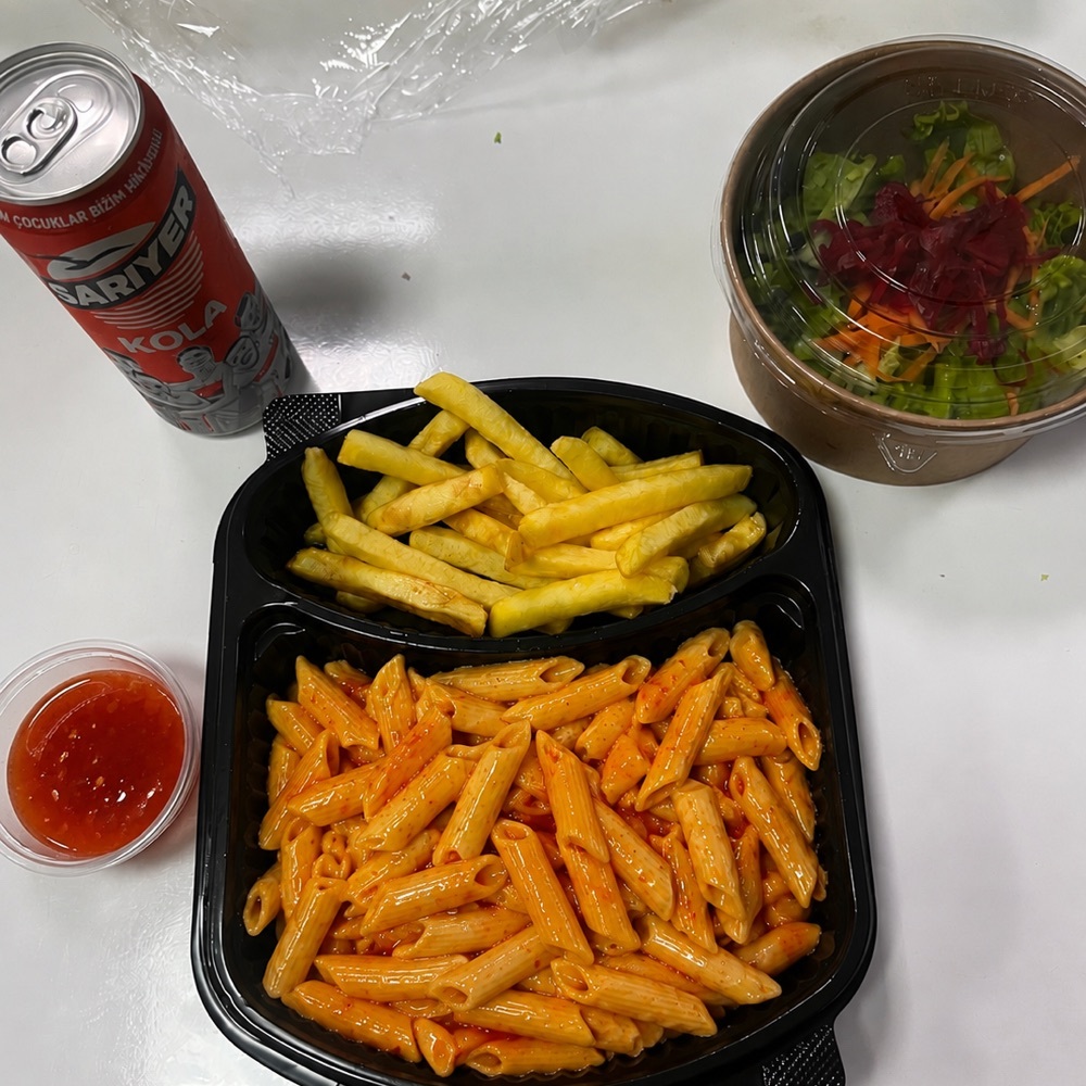 Sweet Chilli Soslu Makarna Menüsü