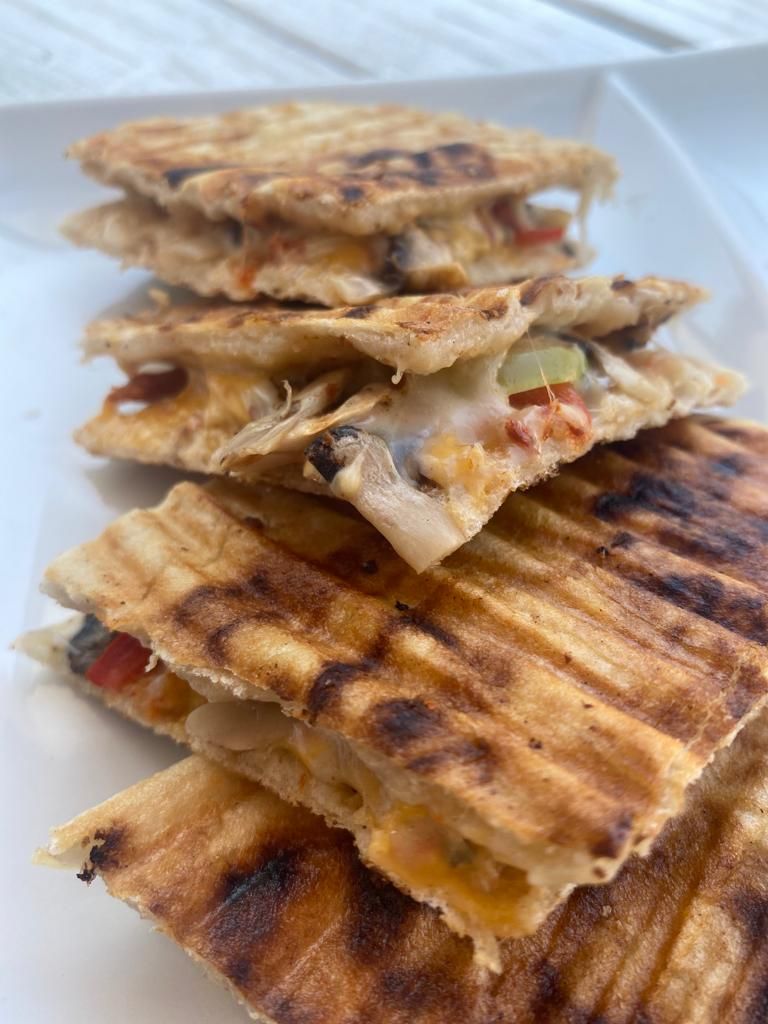 Mantarlı Bazlama Tost