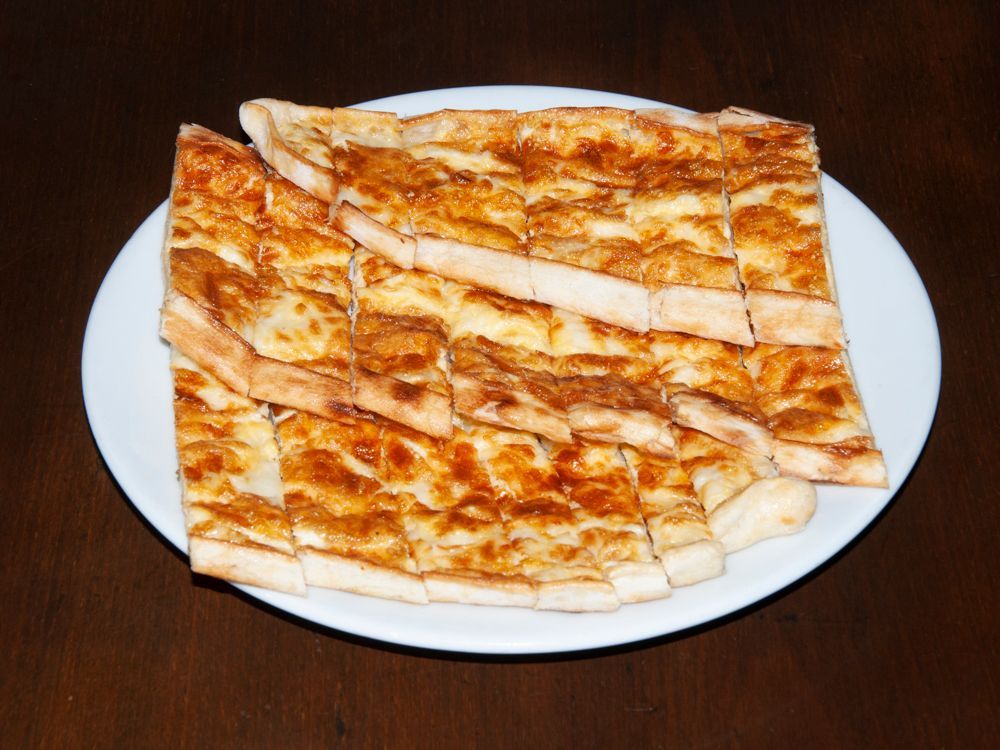 Kaşarlı Yumurtalı Pide