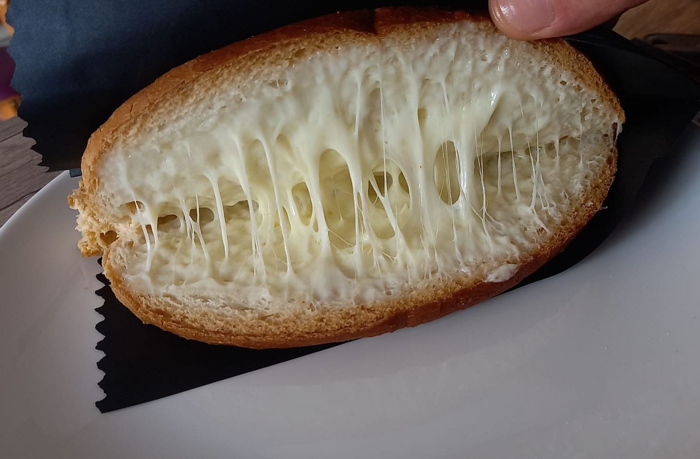 Sade Kaşarlı Tost