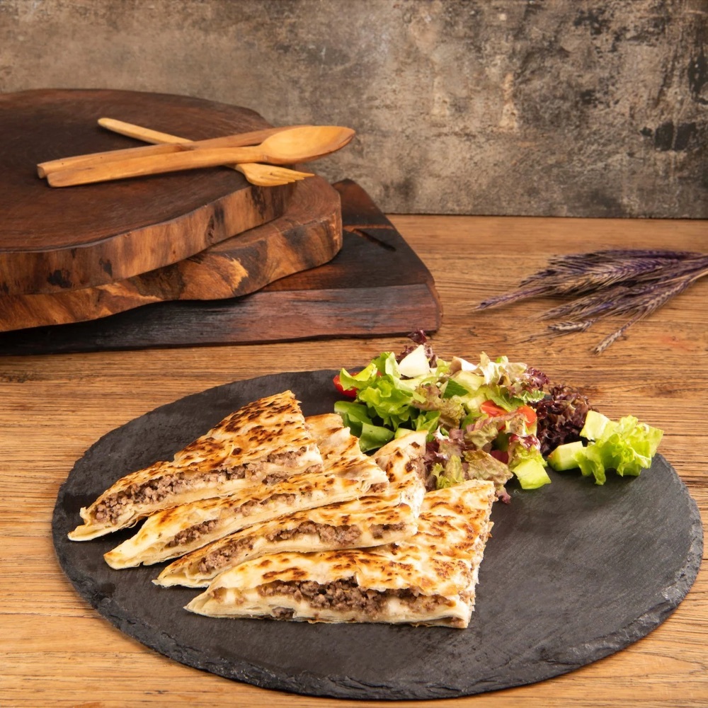 Sucuk-Kaşarlı Gözleme