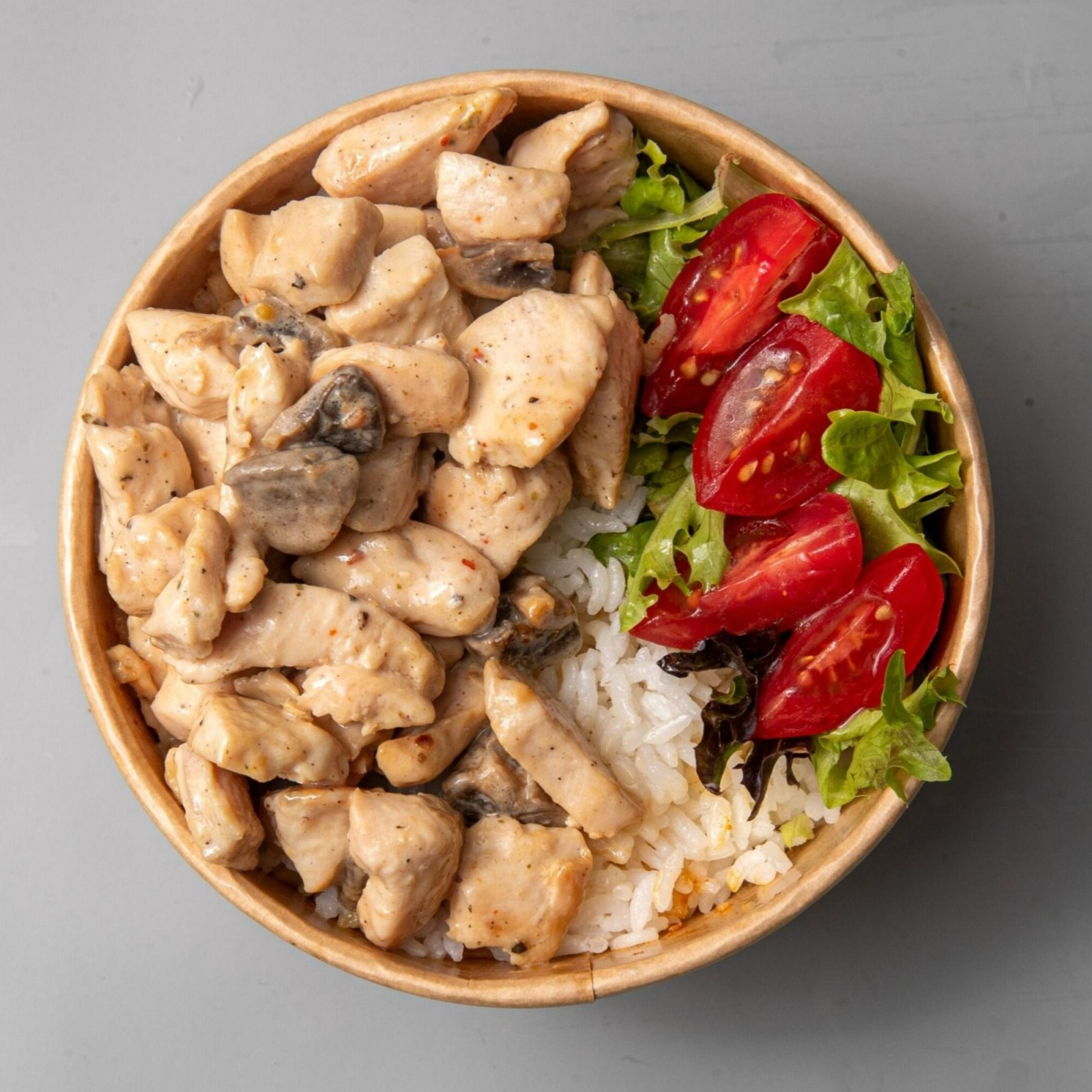 Acılı Kremalı Mantarlı Tavuklu Pilav Bowl