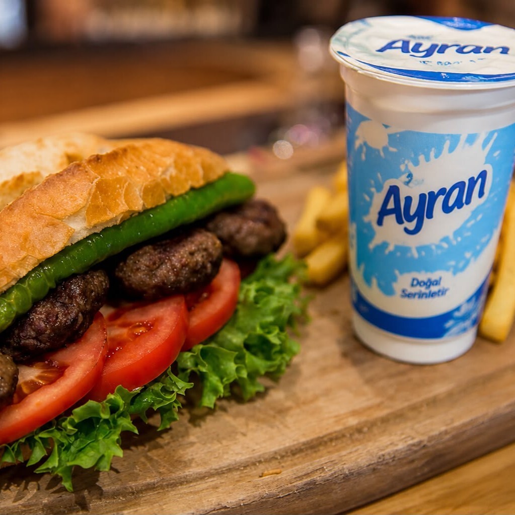 Köfte Ekmek + Ayran