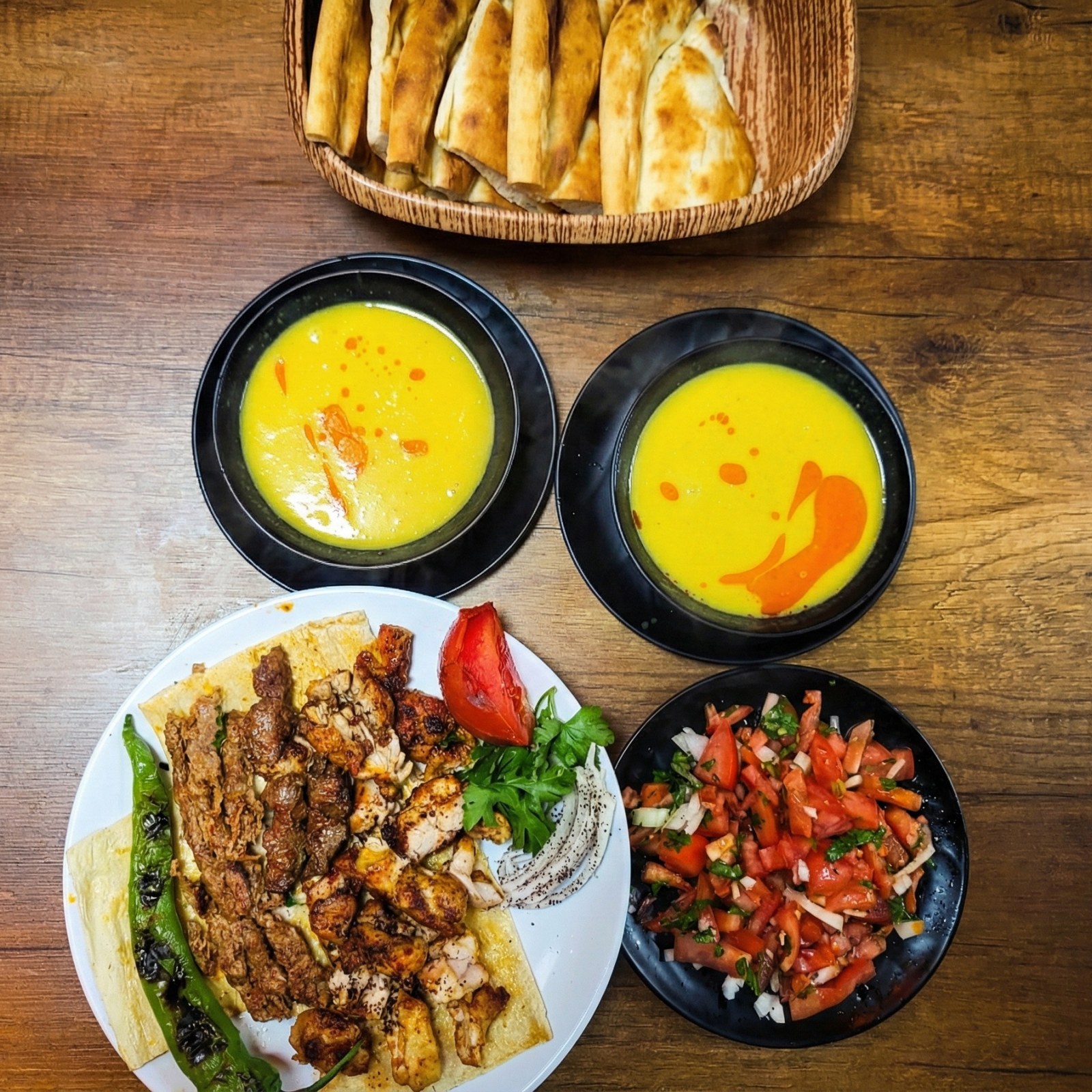 Karışık Izgara + 2 Mercimek Çorbası