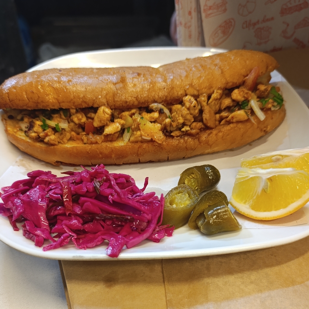 Sütlü Ekmek Arası Tavuk Tantuni