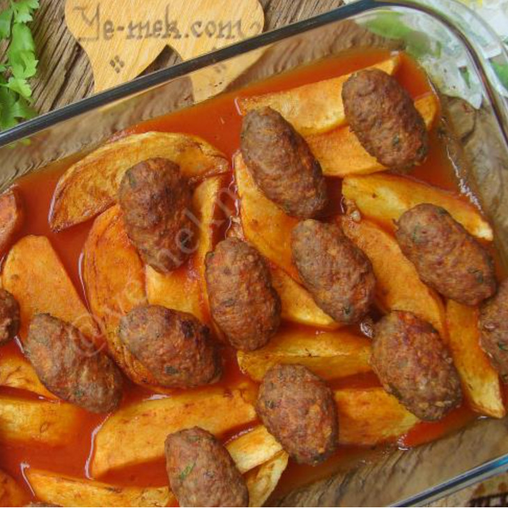 Salçalı Köfte (Tam)