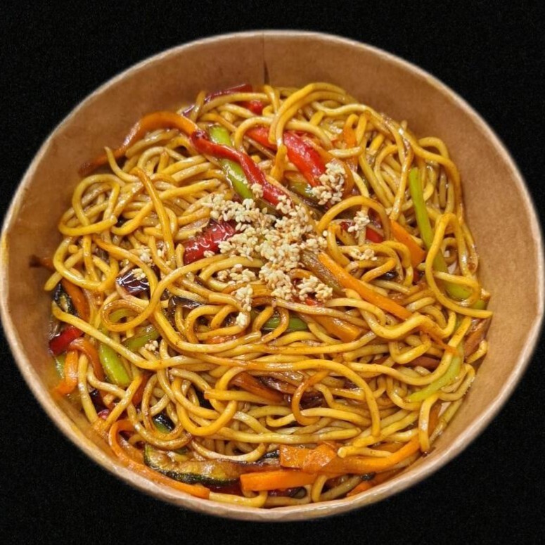 Sebzeli noodle