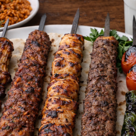 2 Şiş Adana+2Şis tavuk+salata+Pilav