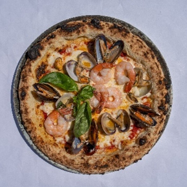Deniz Mahsüllü pizza