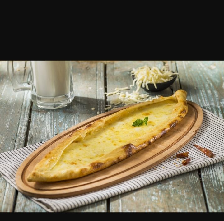 Kaşarlı Pide