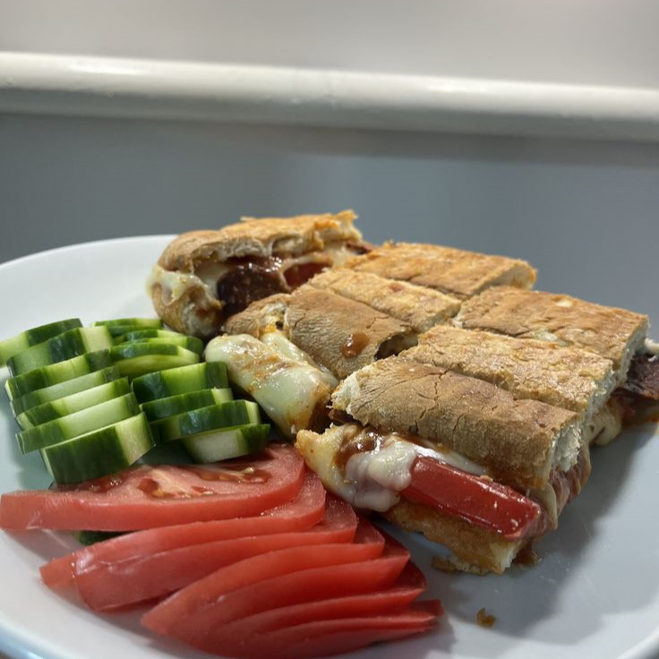 Sanayi Sucuklu Tost