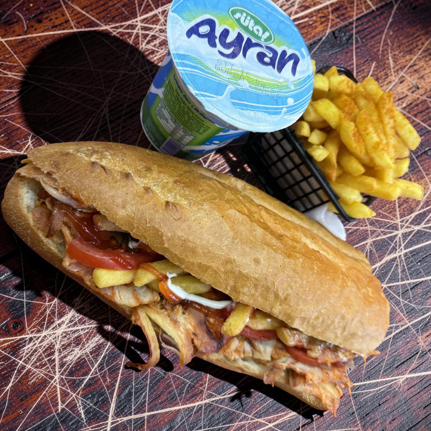 Üç Parça Ekmek & Menü
