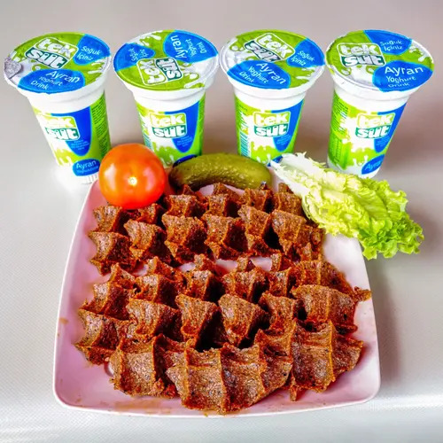 Çiğ Köfte (750 gr.) Menü