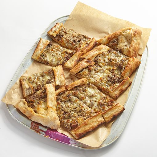 Kaşarlı Kavurmalı Pide