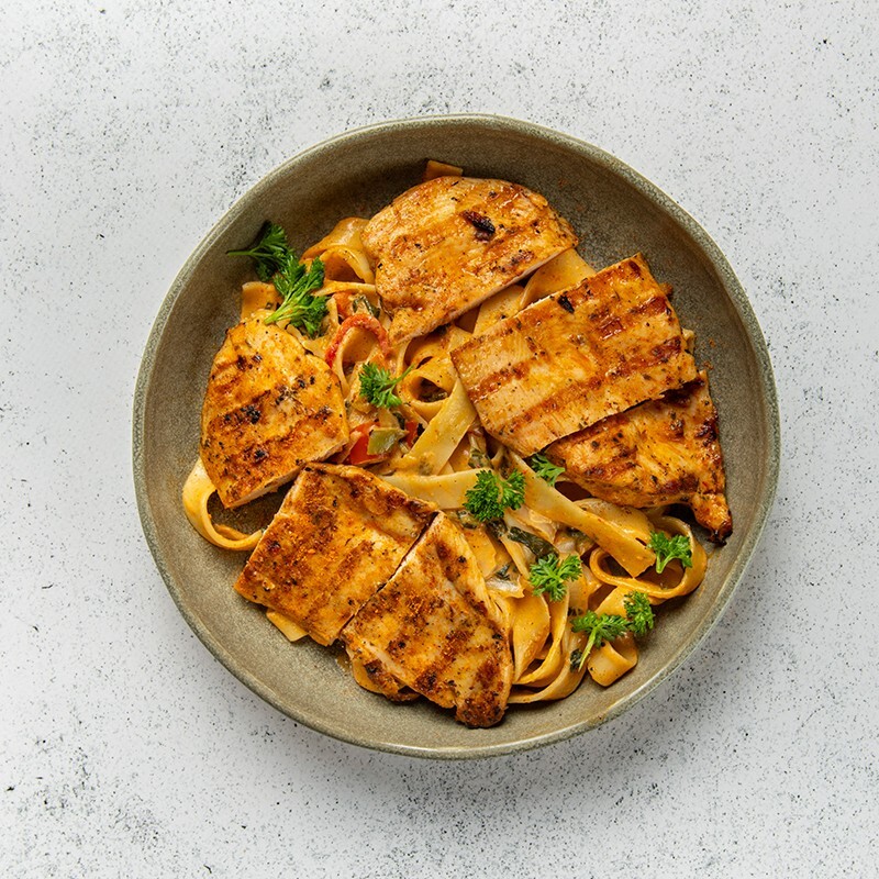 Cajun Baharatlı Tavuk (1030,16 KCal)