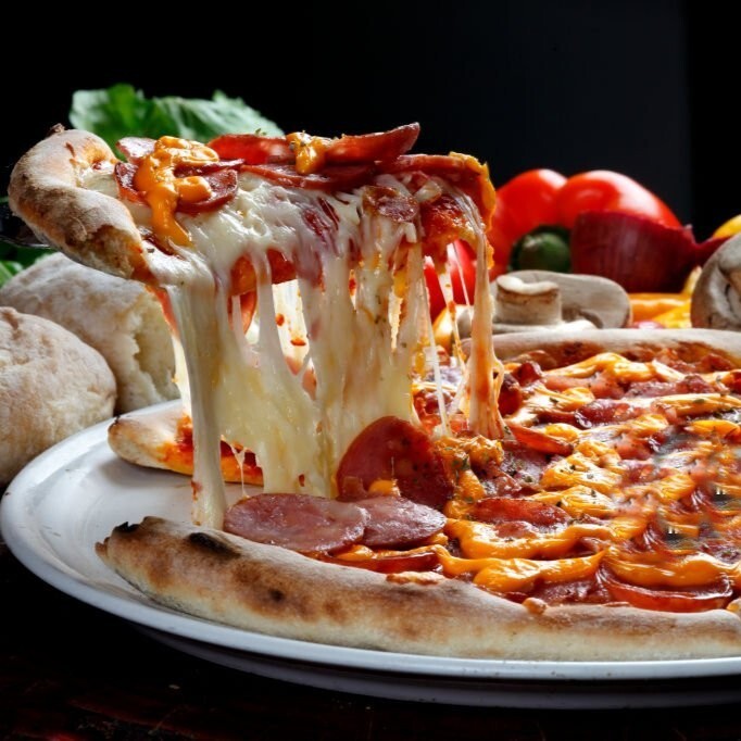 Sucuklu Cheddarlı Pizza