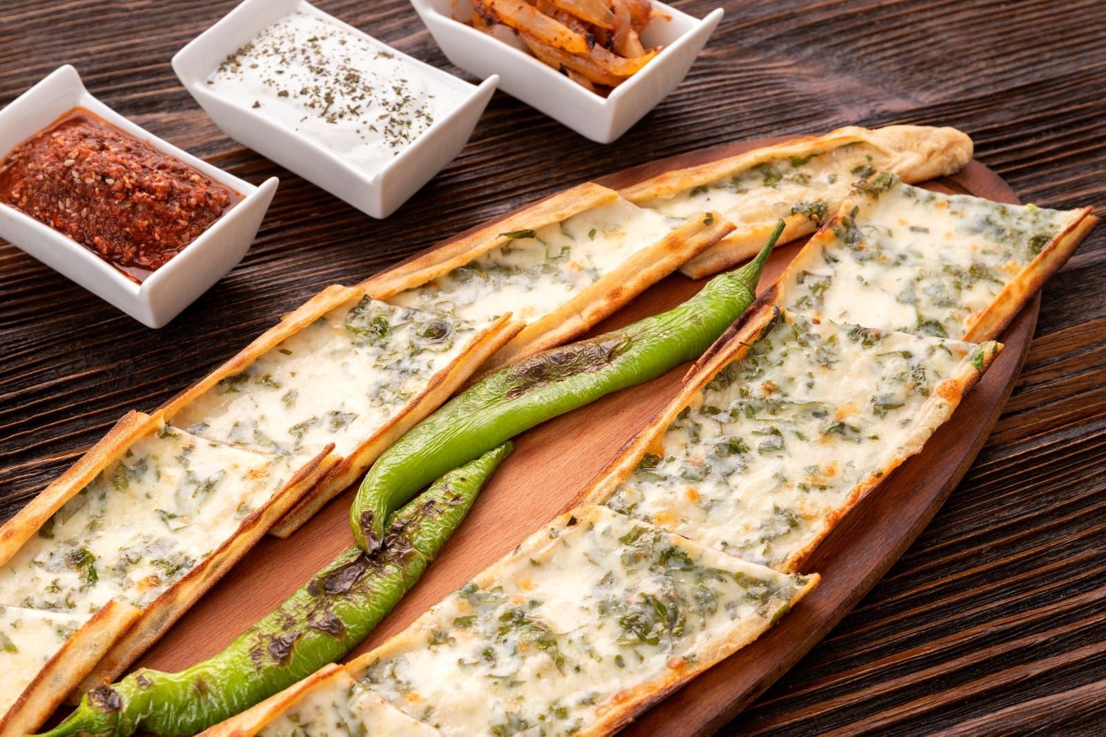 Beyaz Peynirli Pide (75-80 cm.)