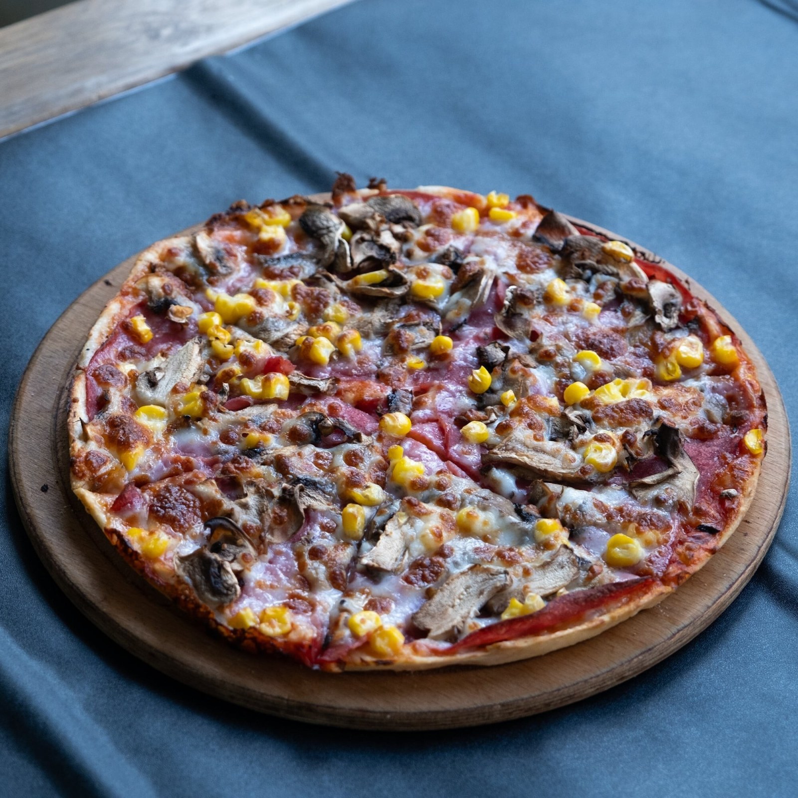 Deed's Jambon Pizza (Orta)