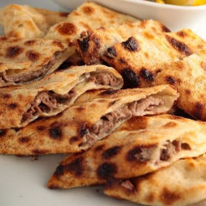 Parça Kavurmalı Pide