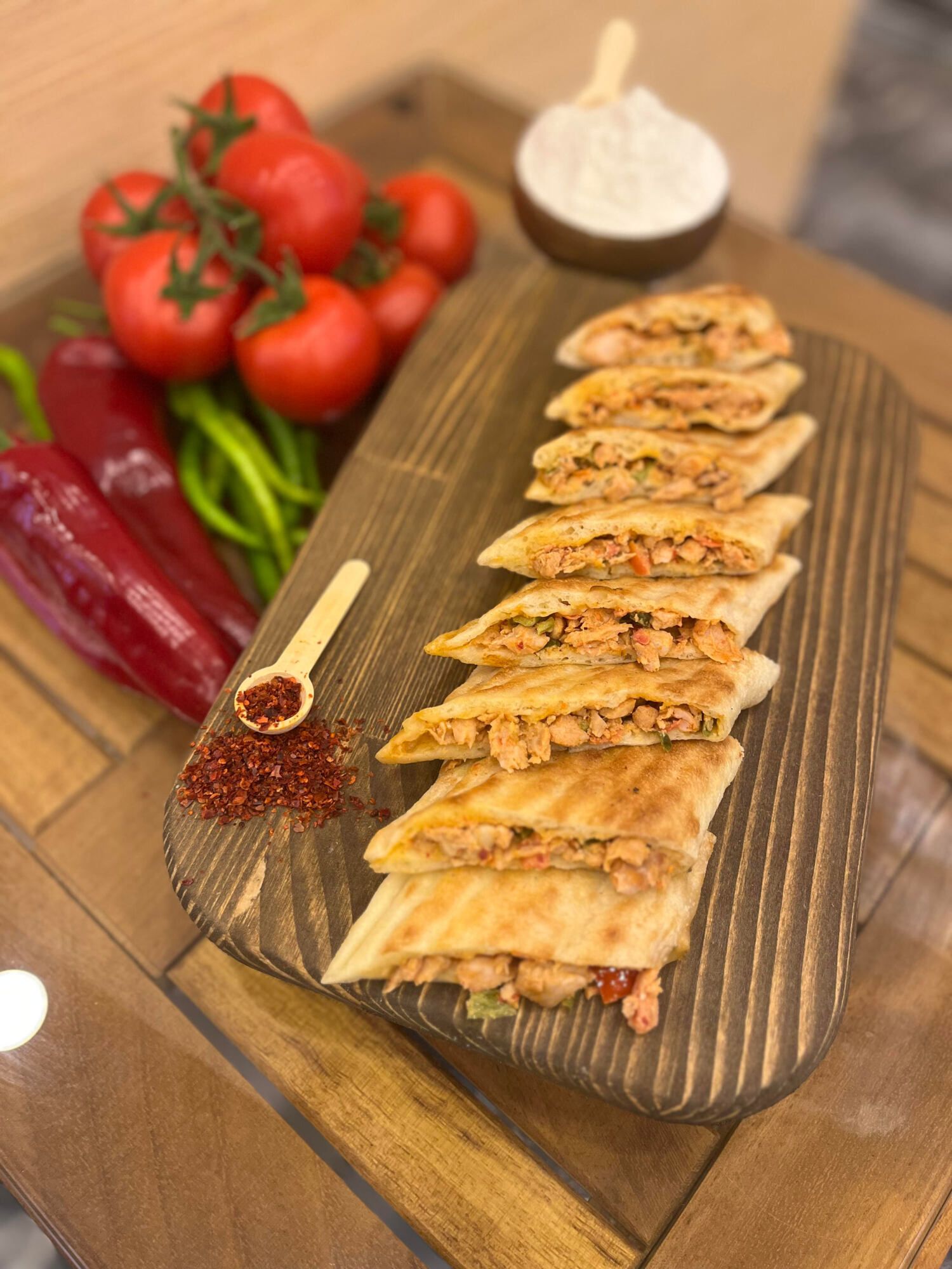 Tavuklu Kır Pidesi (%100Pirzola)