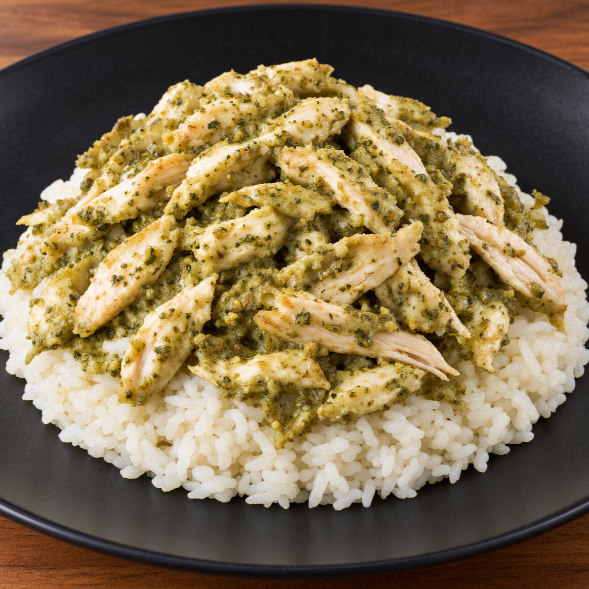 pesto soslu tavuklu pilav+ayran
