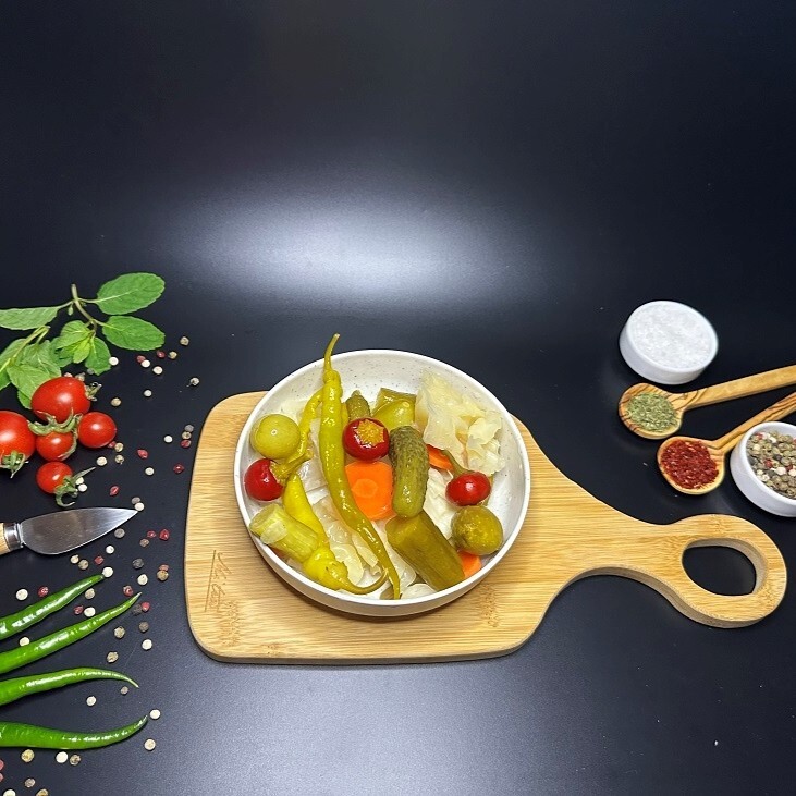 Karışık Turşu (1 kg)