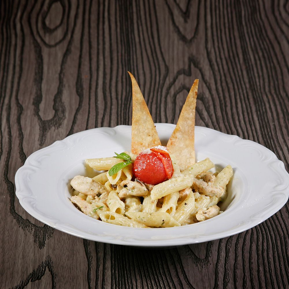 Kremalı Tavuklu Penne