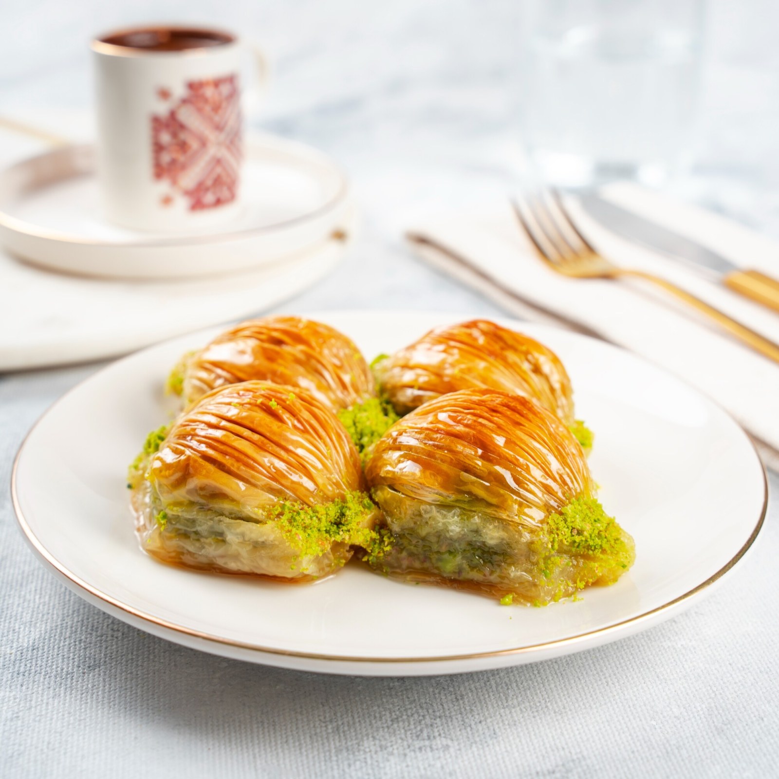 Midye Baklava (1 kg.)