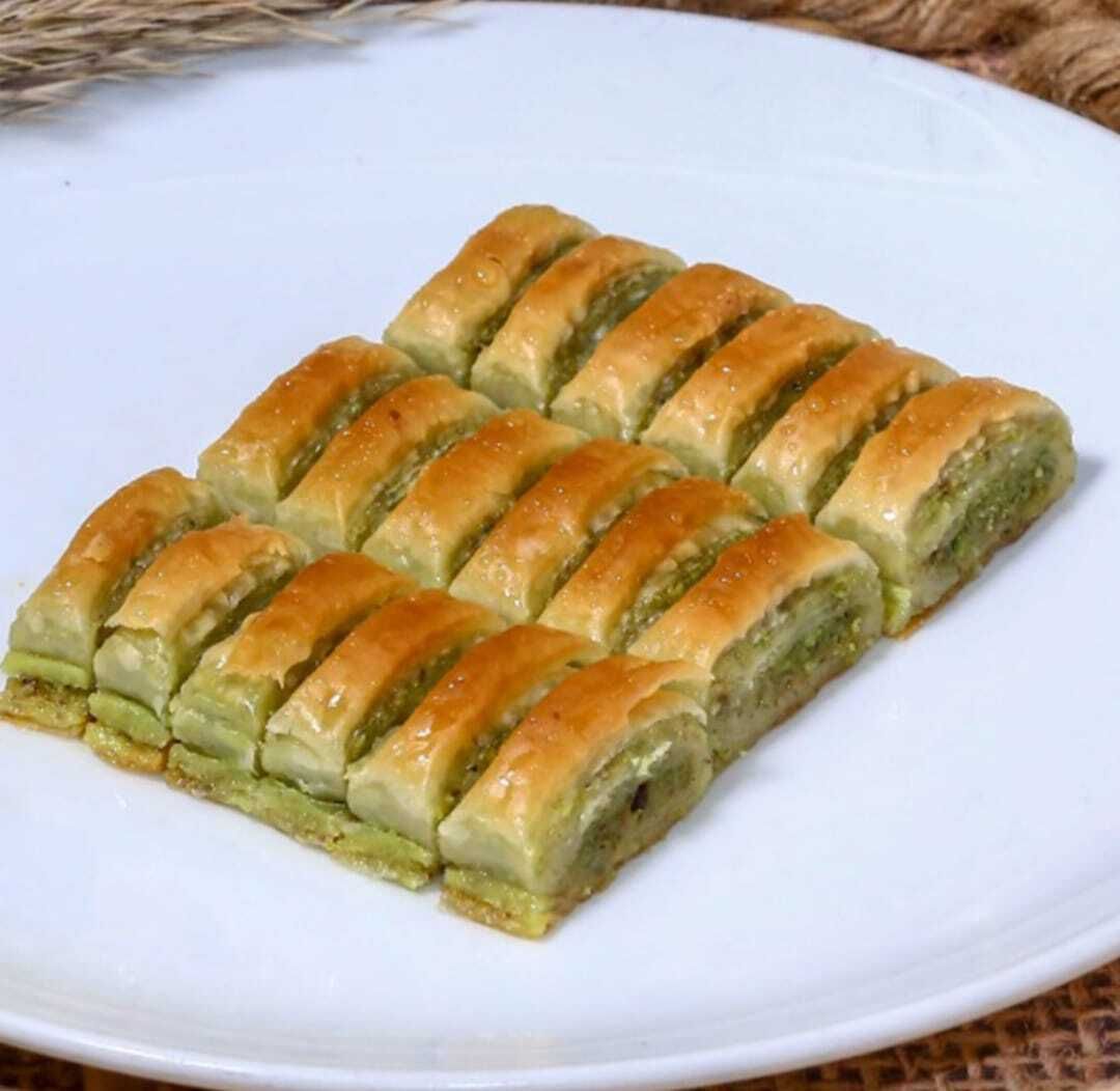 Fıstıklı Antep Özel Baklava (1 kg )