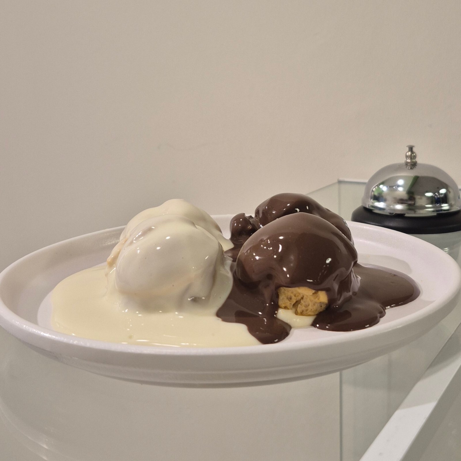 Karışık Çikolatalı Profiterol (1000 gr)