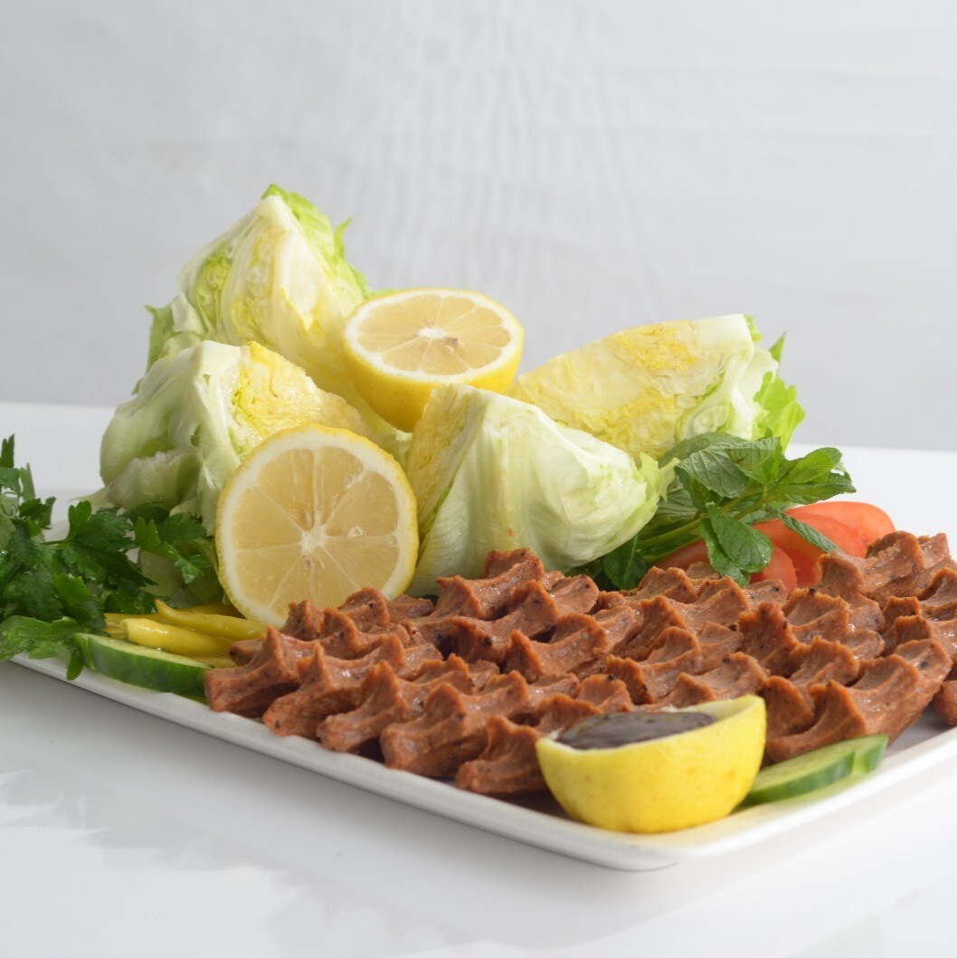 Çiğköfte ( 1 kg - Garnitürlü)