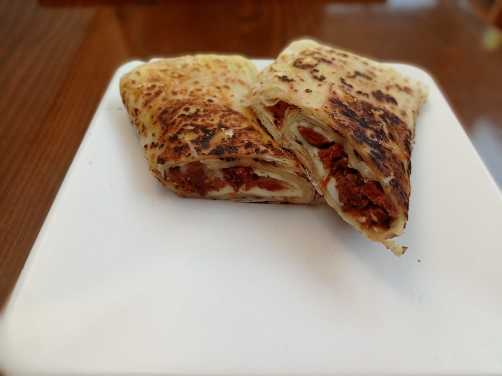 Gözleme Dürüm Sucuklu +Ayran
