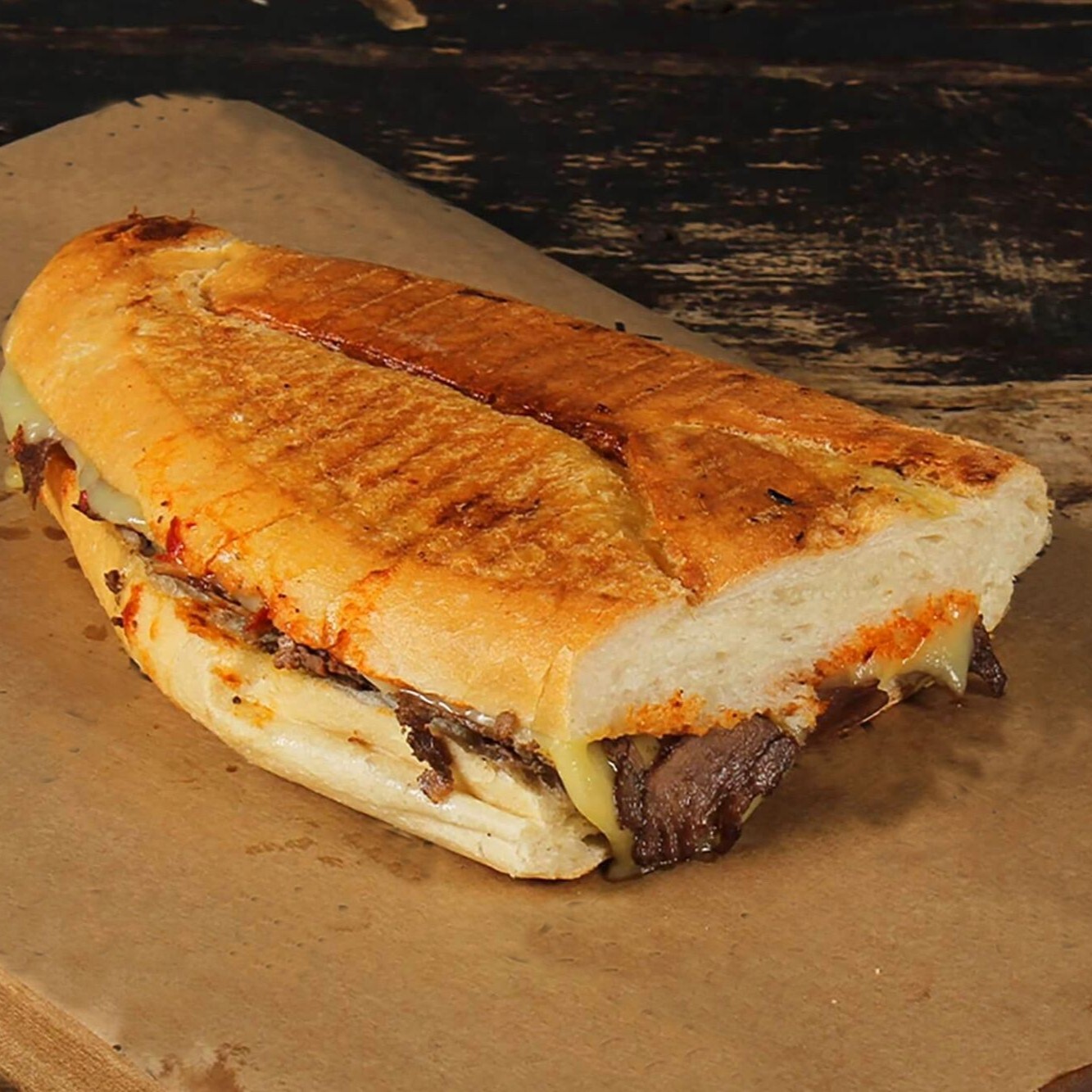 Kavurmalı Kaşarlı Tost