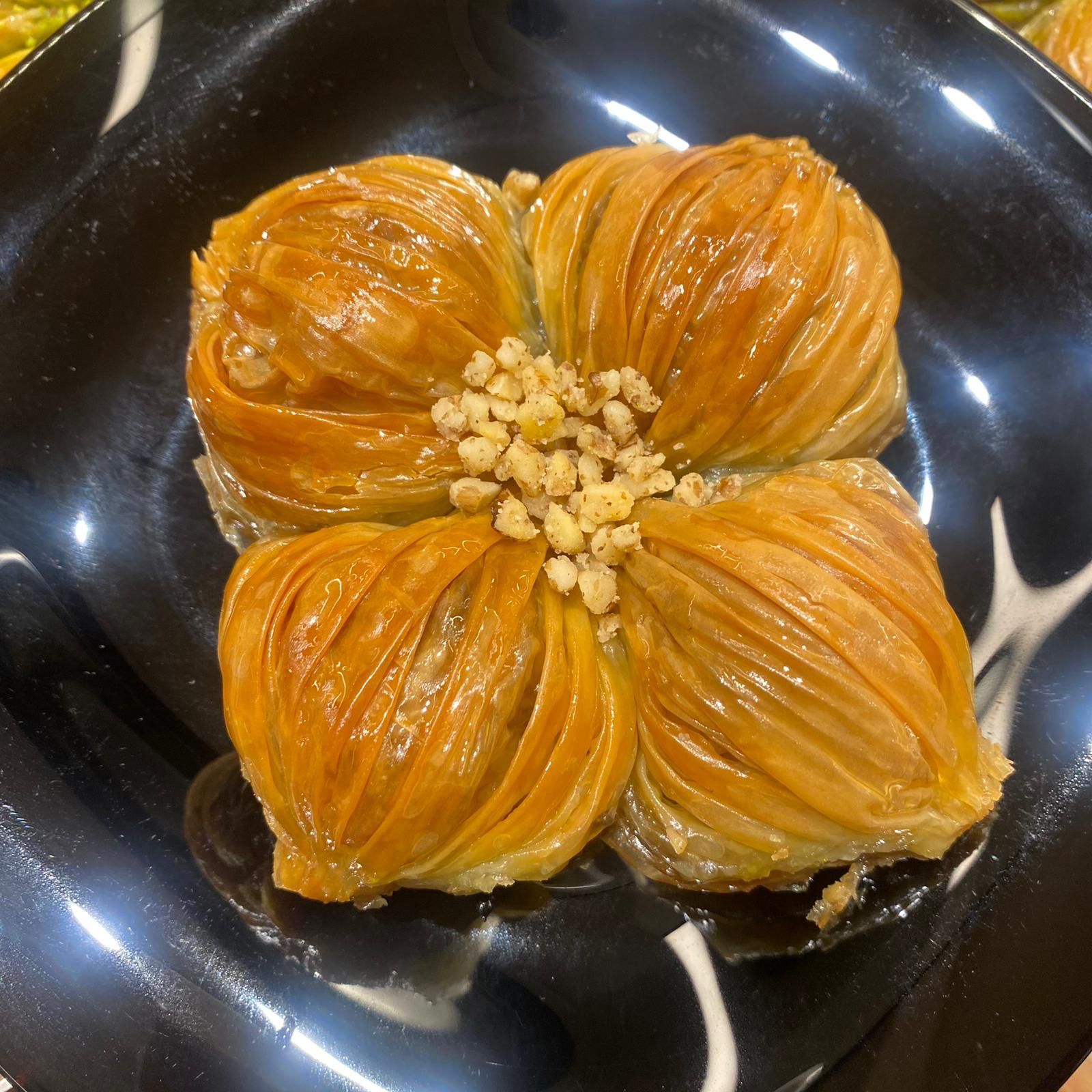 Cevizli Kaymaklı Midye Dolma Baklava (250 gr)