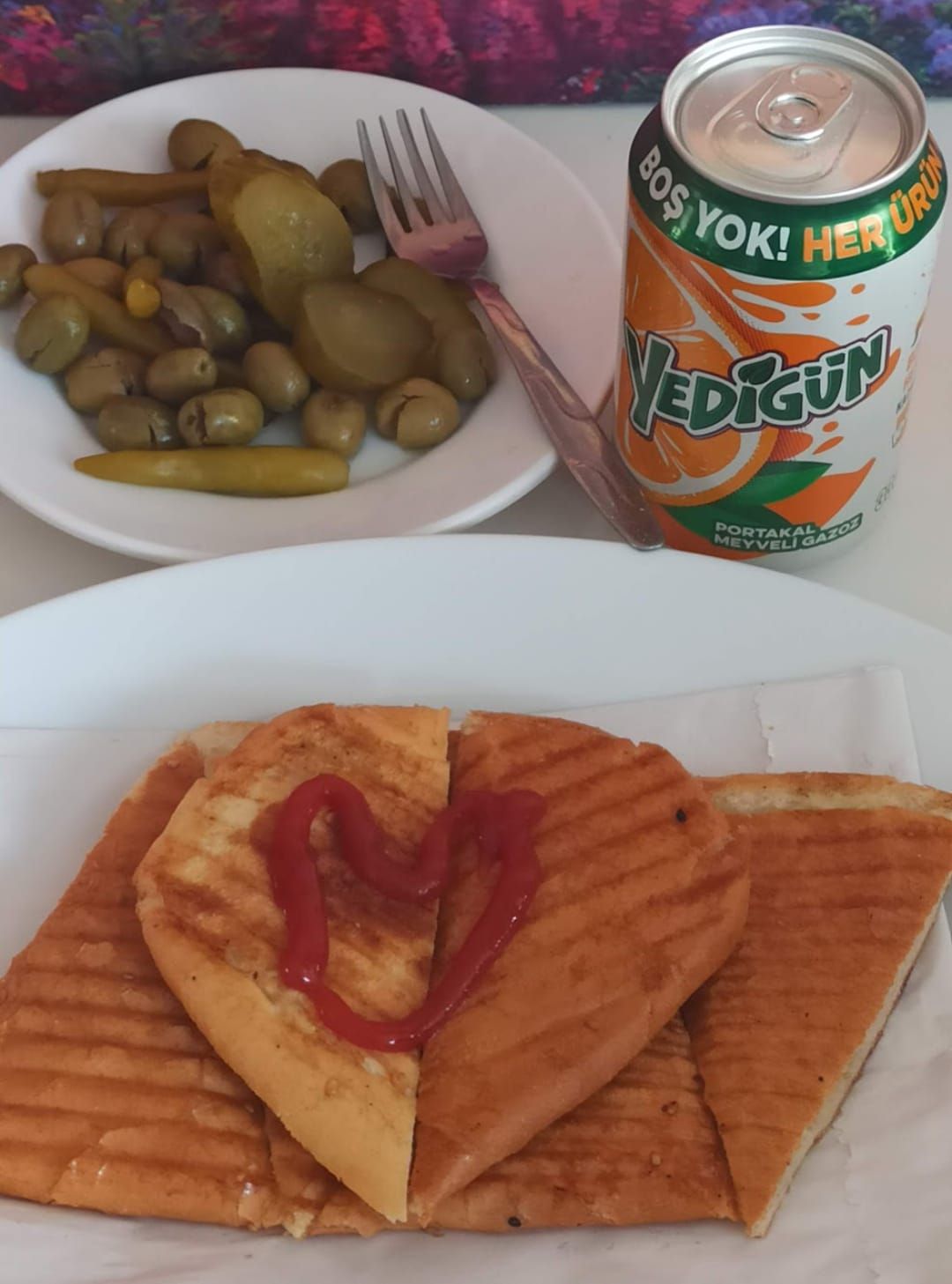 Sade Kaşarlı Tost